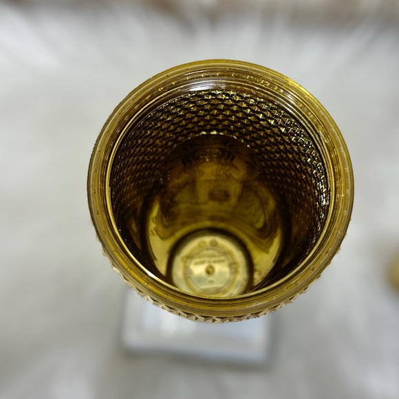 Starbucks Holiday 2022 Gold Studded 24 oz. Venti Tumbler NWT [1940] - Picture 7 of 8